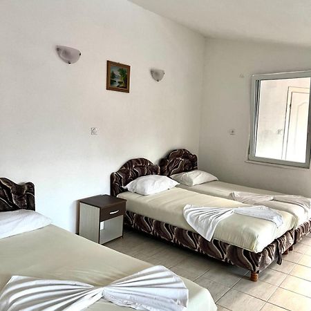 Apartments Vila Fata Улцинь Екстер'єр фото