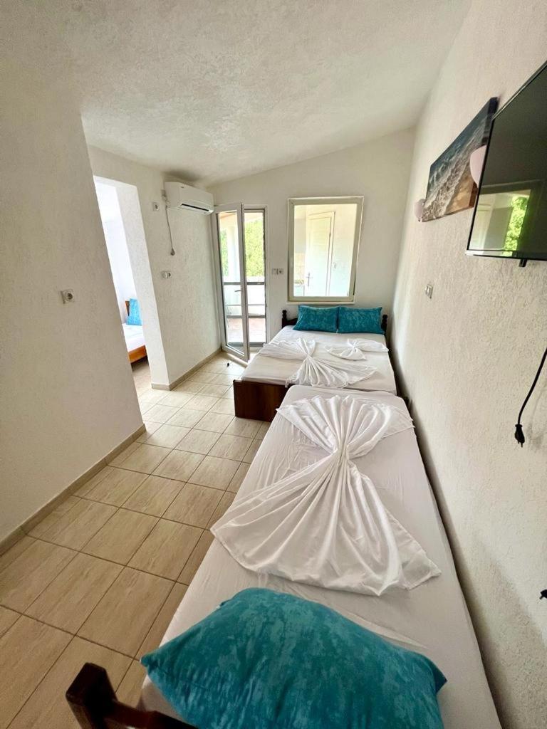 Apartments Vila Fata Улцинь Екстер'єр фото