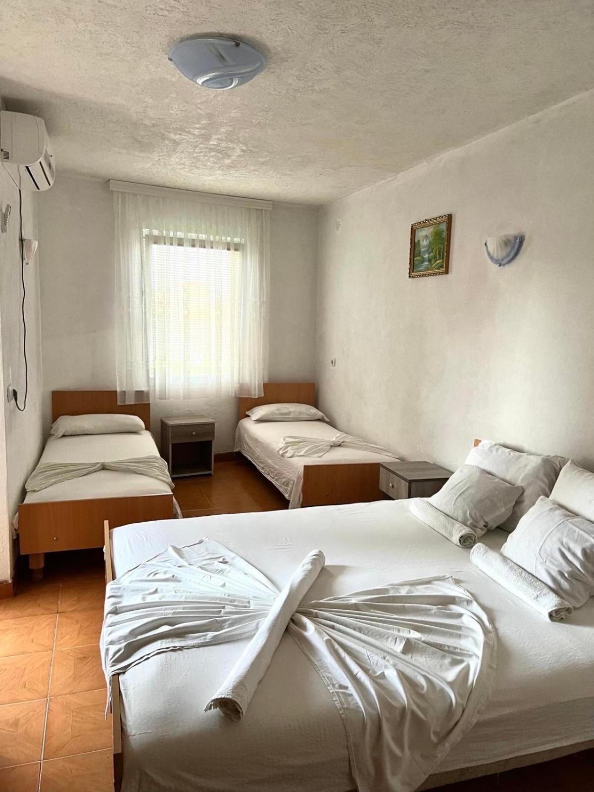 Apartments Vila Fata Улцинь Екстер'єр фото